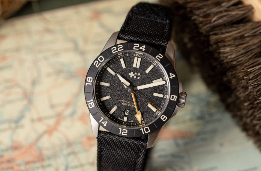 Montre Autres – modèle Christopher Ward C63 Sealander Extreme GMT, photo extraite de l’article Christopher Ward C63 Sealander Extreme GMT : Montre d'Aventure.
