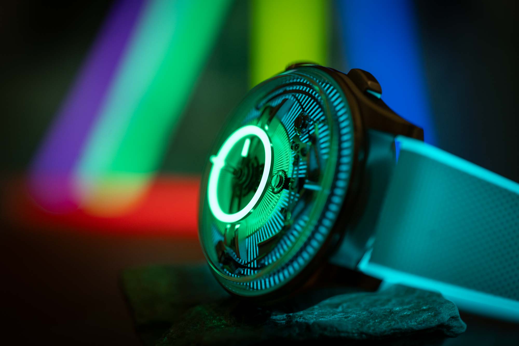 Montre Christopher Ward – modèle Christopher Ward C1 Bel Canto Lumiere, photo extraite de l’article Christopher Ward C1 Bel Canto Lumiere : un éclat horloger audacieux.