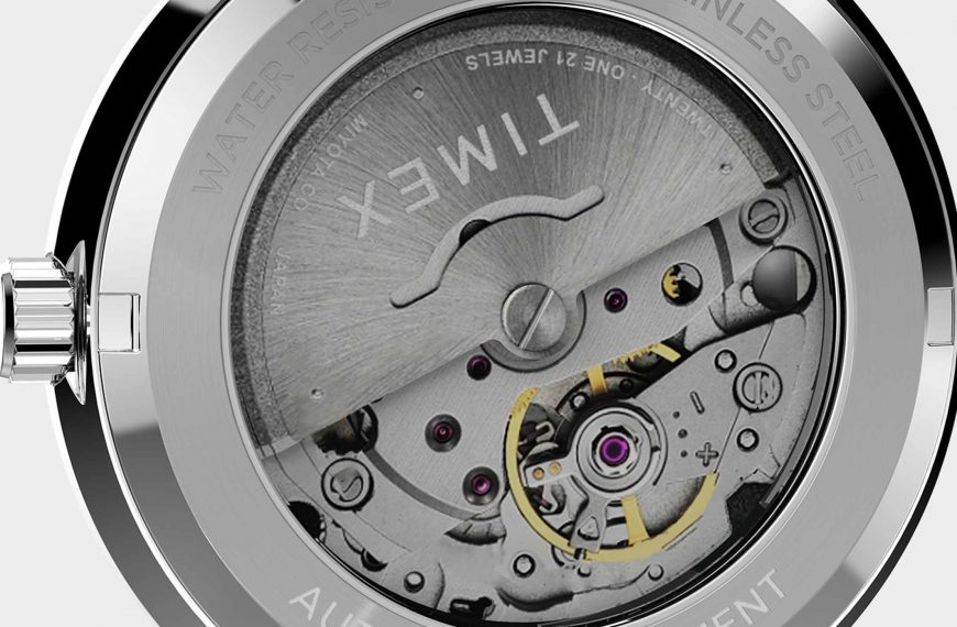 Montre Timex – modèle Timex Marlin Olive, photo extraite de l’article Timex et Todd Snyder : La Renaissance Vintage du Marlin.