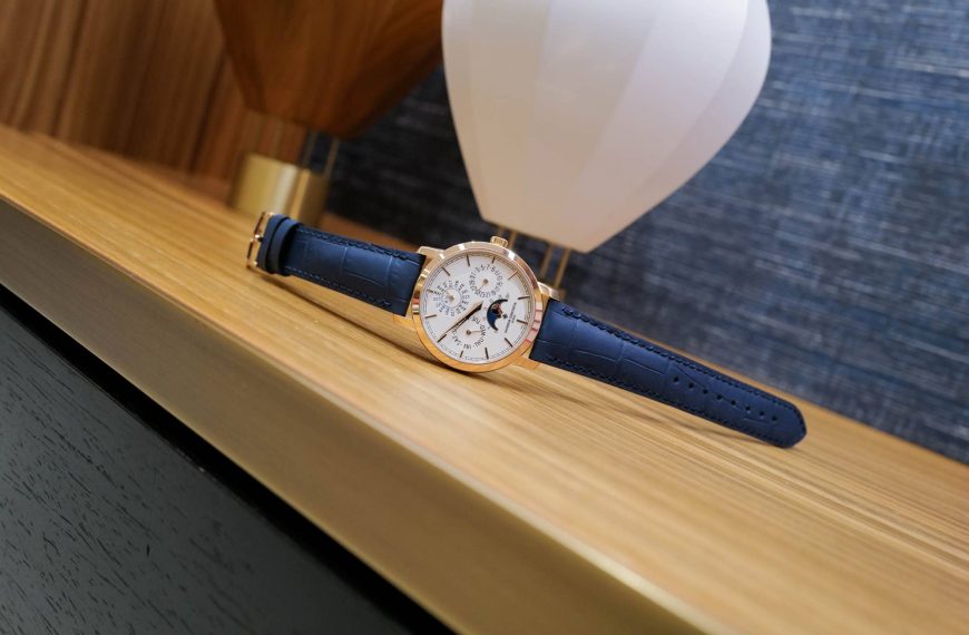 Montre Vacheron Constantin – modèle Vacheron Constantin Traditionnelle Calendrier Perpétuel Ultra Fin, photo extraite de l’article Le Nouveau Calendrier Perpétuel Ultra Fin Traditionnelle de Vacheron Constantin.