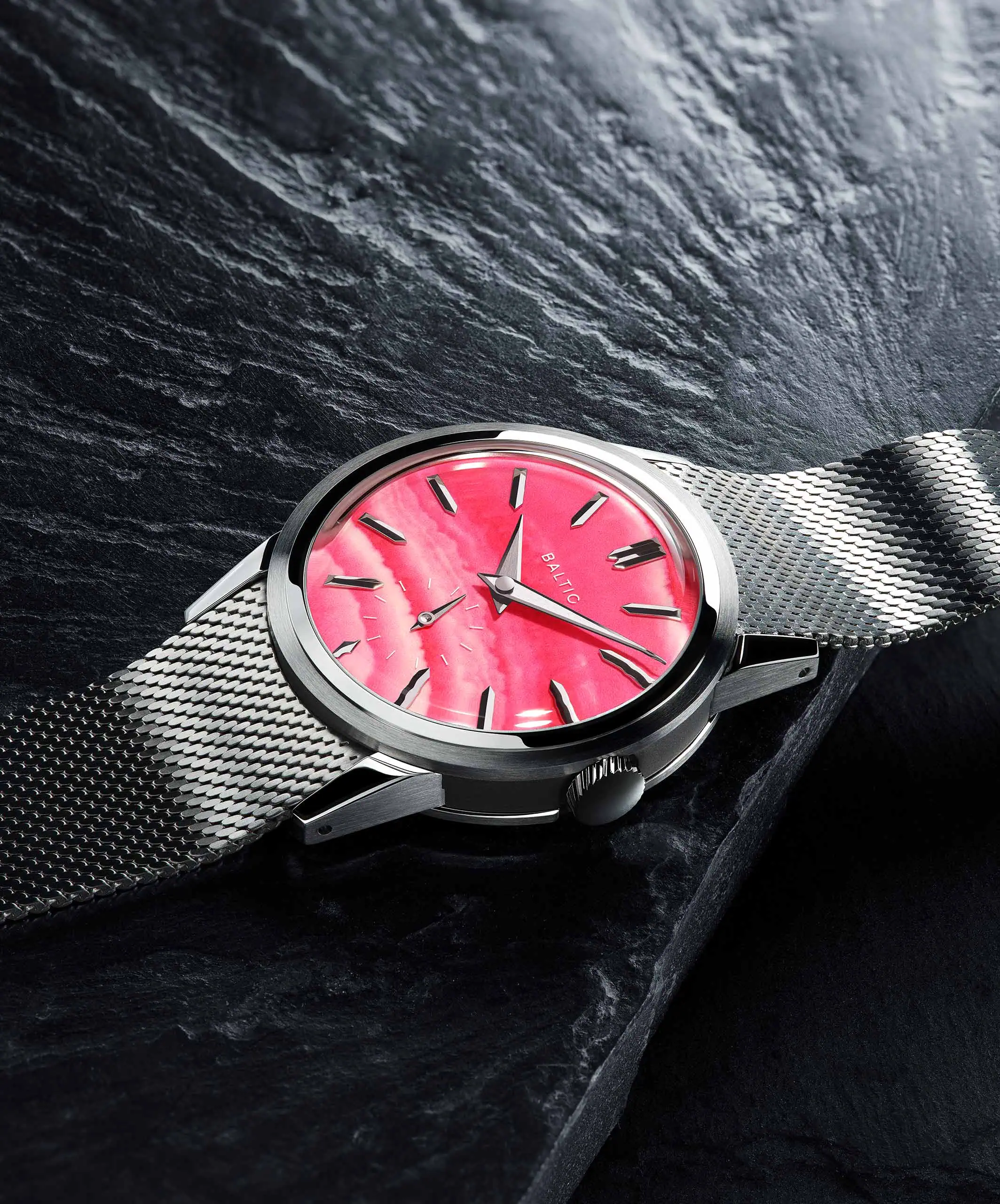 Montre Baltic – modèle Baltic Prismic Stone, photo extraite de l’article Baltic Prismic : Nouveaux Cadrans en Pierre Prismic.